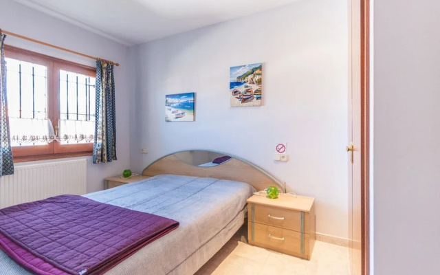 Cosy Holiday Home L'escala With Swimming Pool