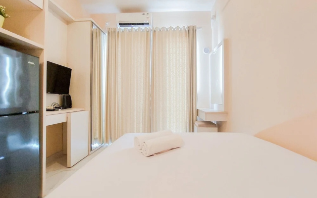 Well Furnished And Homey Studio Room Sky House Bsd Apartment