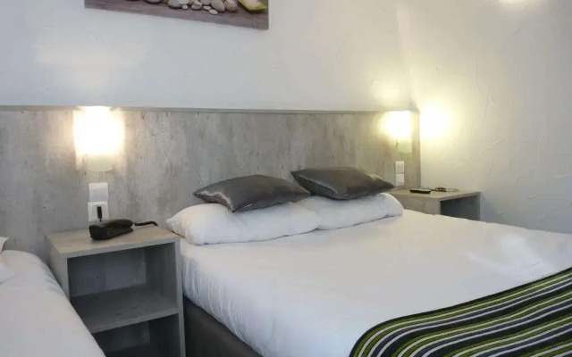 Brit Hotel Bosquet