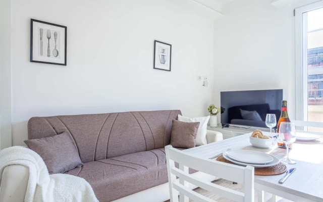 JOIVY Sublime Flat W/Balcony