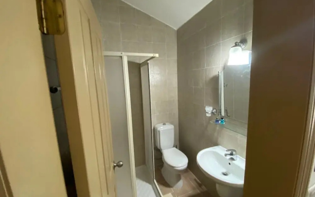 Larin Otel