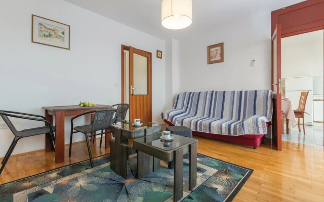 Nice Home in Kastelir With Wifi and 2 Bedrooms