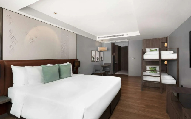 Novotel Living Bangkok Sukhumvit Legacy