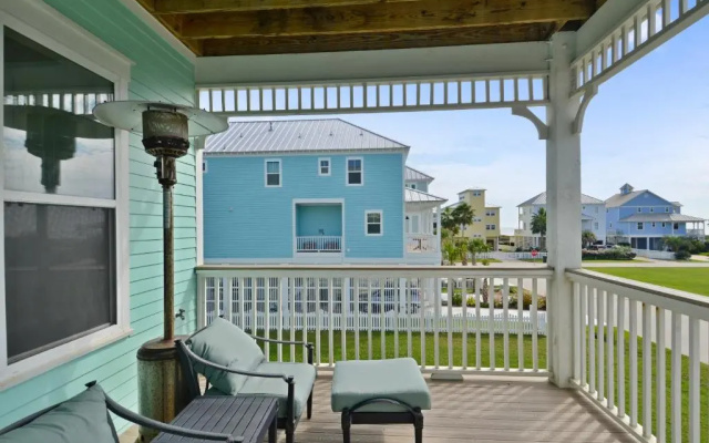 Beachside Haven by Ryson Vacation Rentals