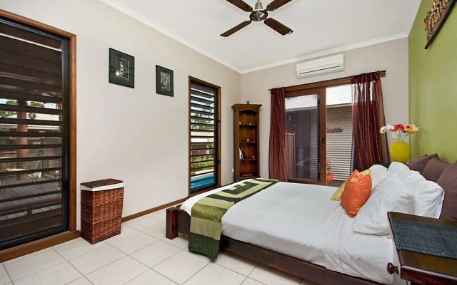 Banyak Villa