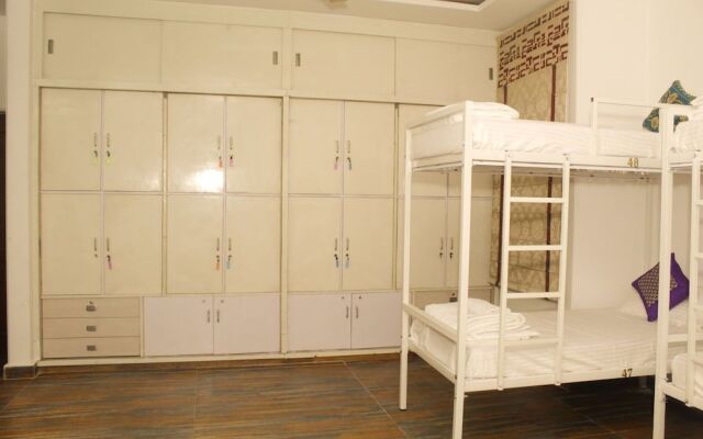 Datstop Hostel