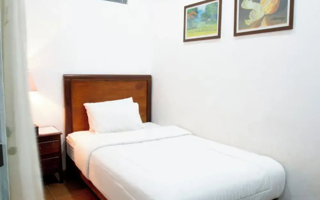 Omah Kebon Guest House