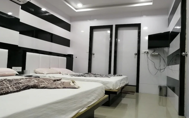 Hotel Laabh