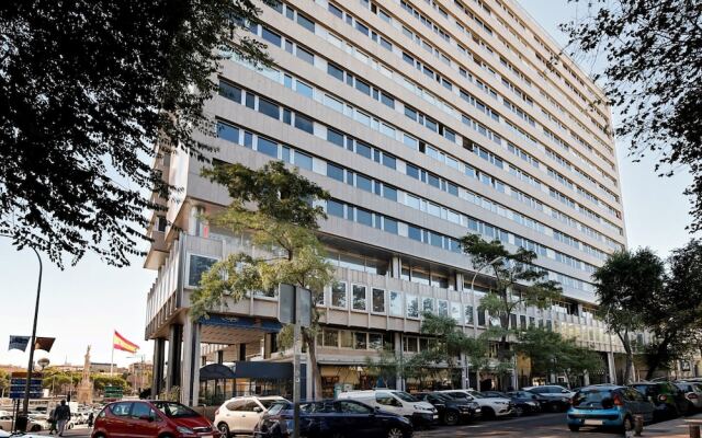 Отель Plaza de Colón City Center вид на фасад