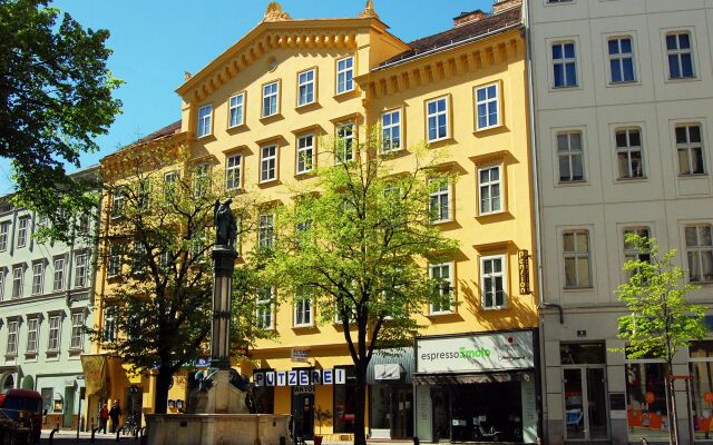 Отель Saint SHERMIN bed, breakfast & champagne вид на фасад