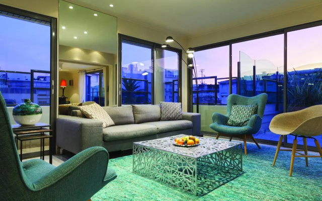 Park and Suites Prestige Cannes Croisette Hotel