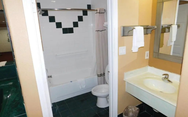 Regency Inn Suites