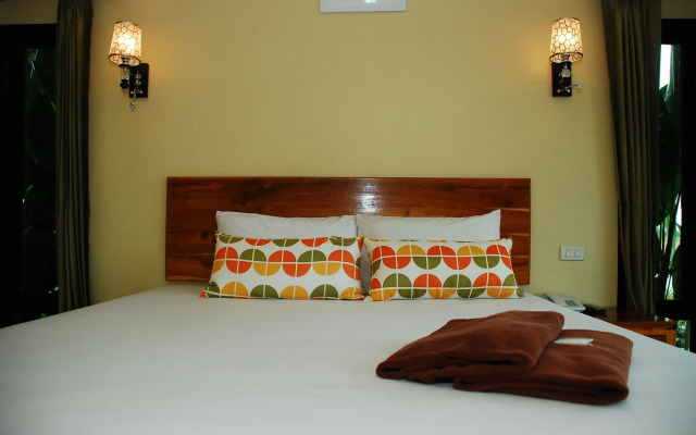 Tontan Resort Cha-Am