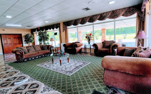 Countryside Inn & Suites