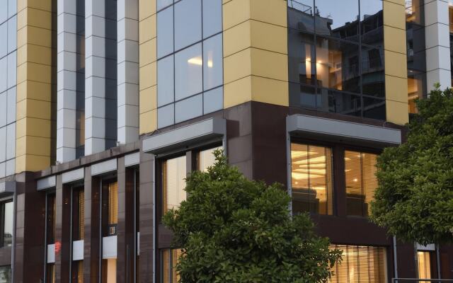 Athens Avenue Hotel вид на фасад