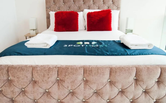 The Luxury City View Apartment
