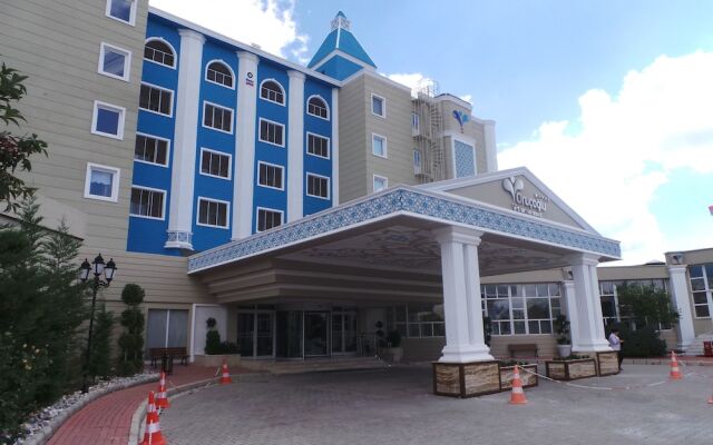 Отель Orucoglu Thermal Resort вид на фасад