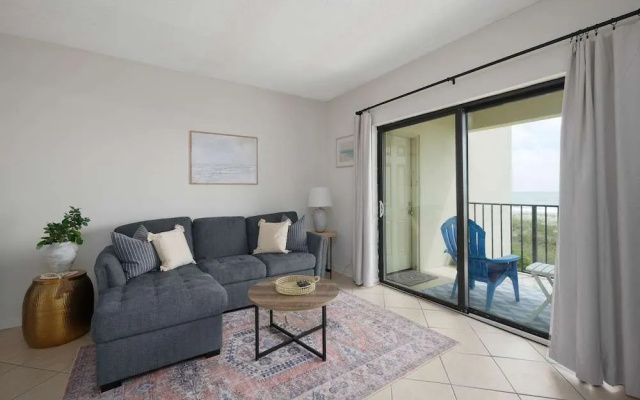 Jacksonville Sea Spray 2B by Distinctive Beach Rentals