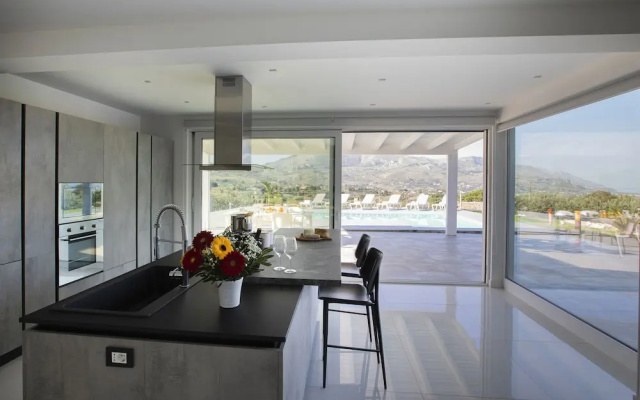 Villa Adelfos