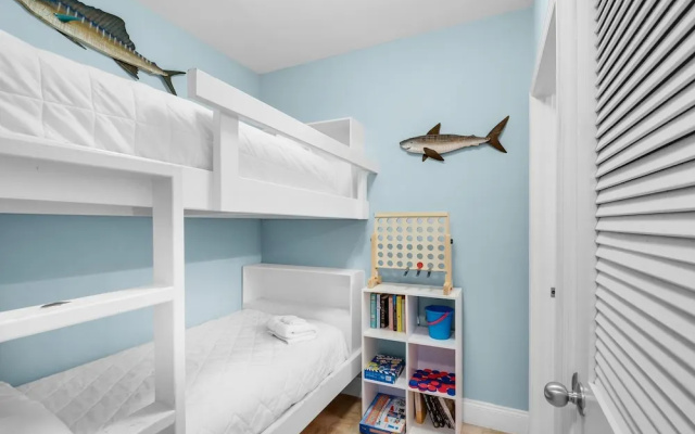 Laketown Wharf 2118