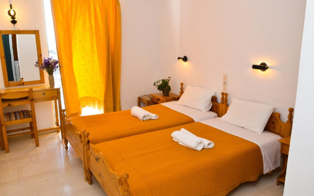 Iro Hotel