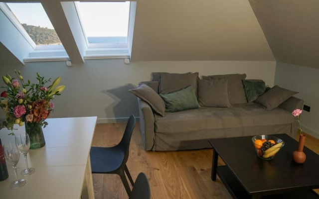 Onyx Apartments 2&4