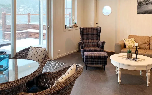 8 Person Holiday Home in Urangsvag-by Traum