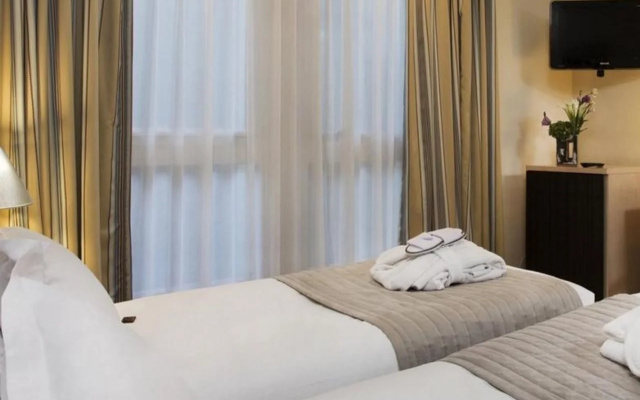 Hotel Le Pera