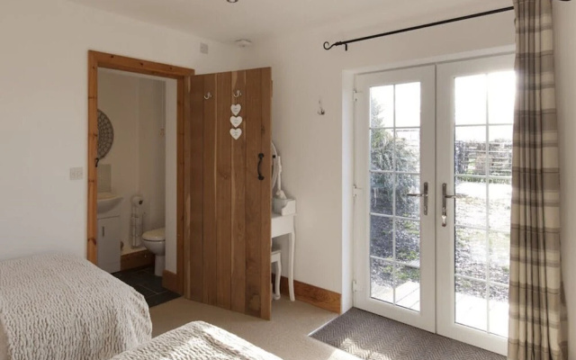 Stunning 1-bed Apartment in Conwy Pen Cefn Farm
