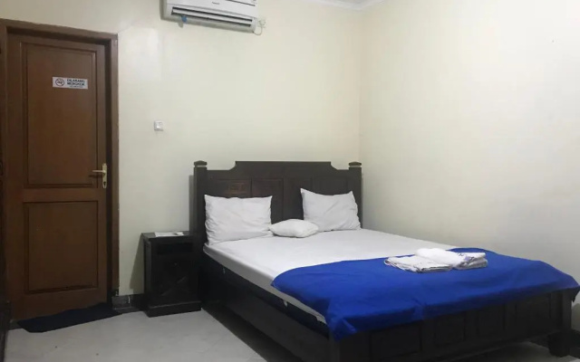 Hotel O Gayatri Residence