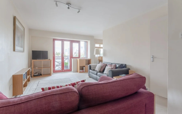 Quiet 3 Bedroom Apartment With Stunning Views