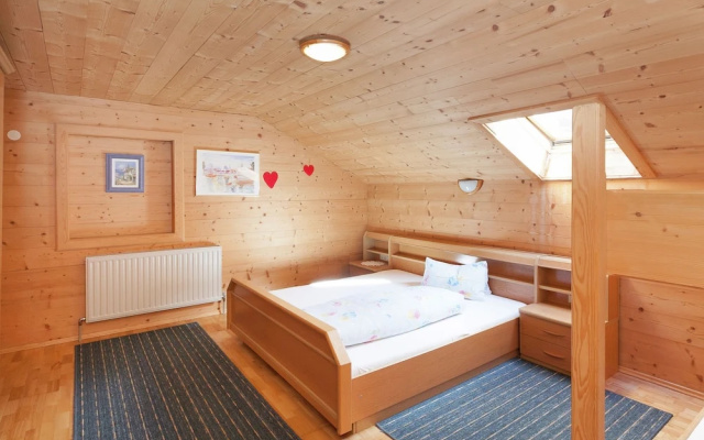 Spacious Farmhouse in Aschau im Zillertal With Meadow View