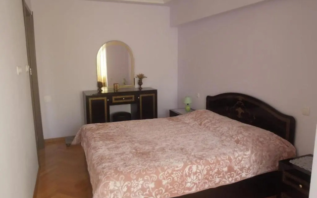 Apartment on 26 May 10/12