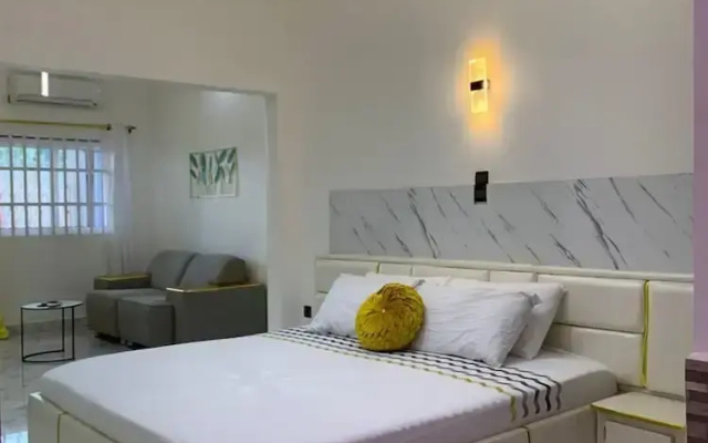 Okpèyèmi guest house
