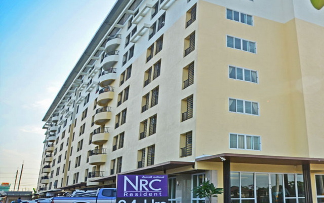 Отель NRC Residence Suvarnabhumi вид на фасад