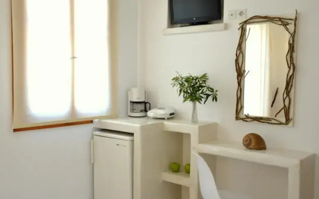 Niki Rooms