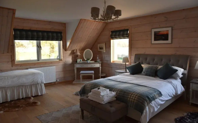 Netherton Farm Lodge