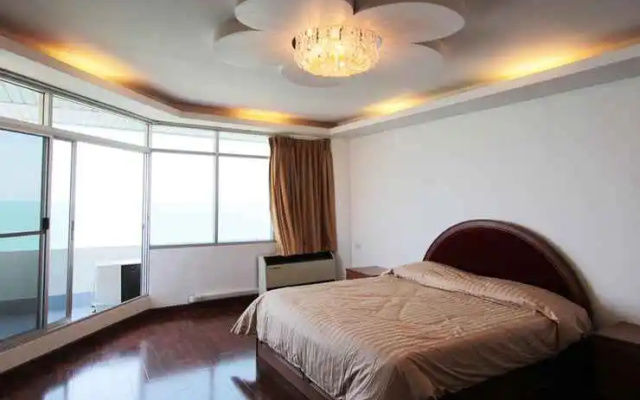 Chukamol Condominium No.1005