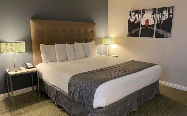 Redac Gateway Hotel In Torrance