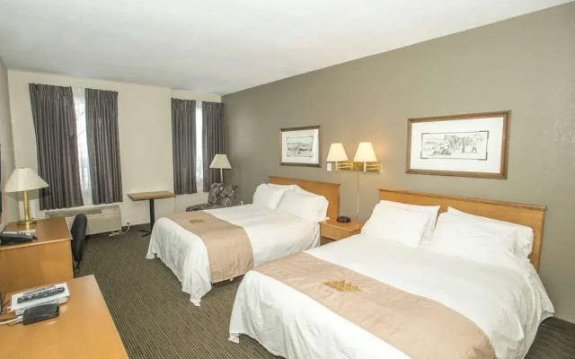 Lakeview Inns & Suites - Okotoks