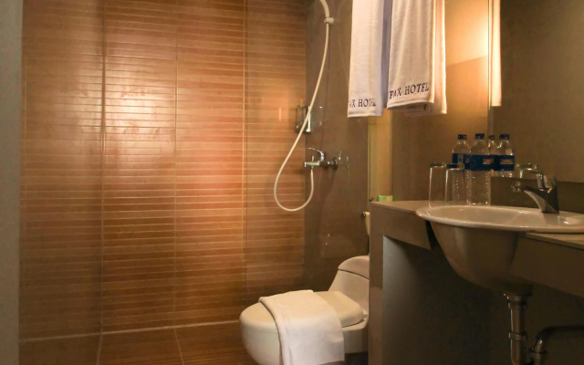 Pax Hotel Matraman
