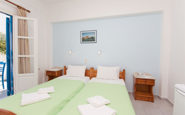 Hotel Marinos
