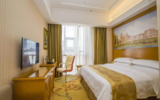 Vienna Hotel Guizhou Bijie Chuangmei Century City