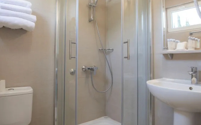 Holiday Park Rooms and Suites Bellevue