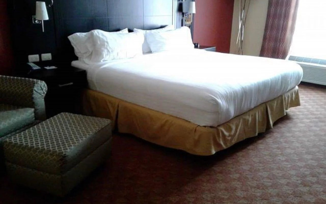 Holiday Inn Express Shelbyville