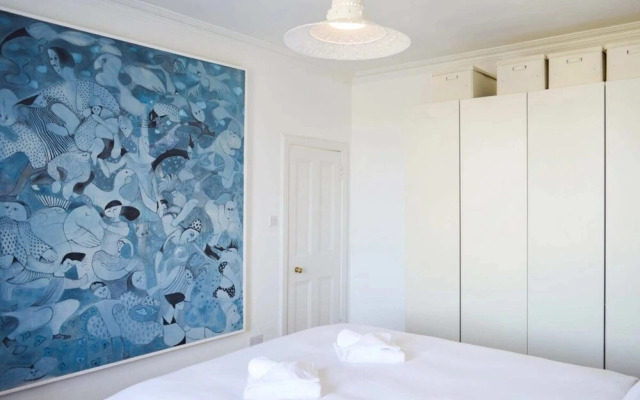 Stylish 4 Bedroom Stockbridge Home
