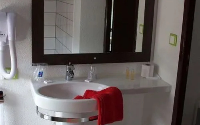Hotel Kyriad Design ENZO PONT A MOUSSON