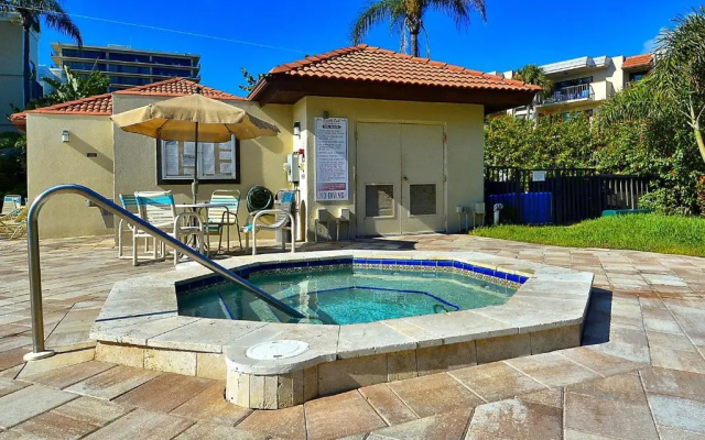 Land's End 8-403 Beach Front - Premier