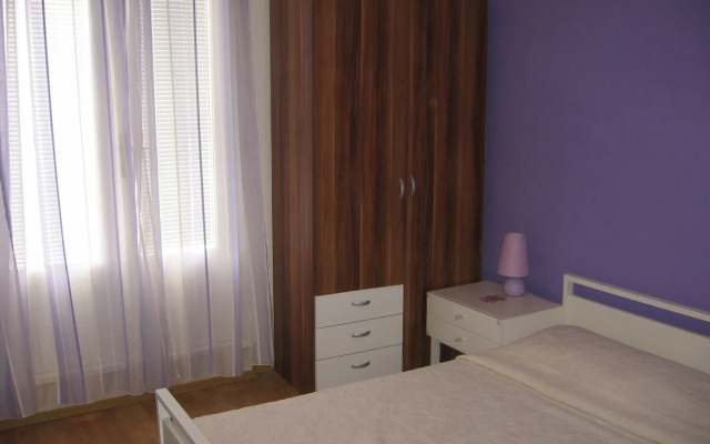 Room Mini - parking: R1 s balkonom Bol, Island Brac