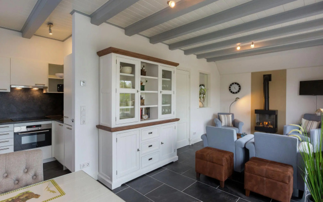 Very attractive holiday home near the beach of Westkapelle